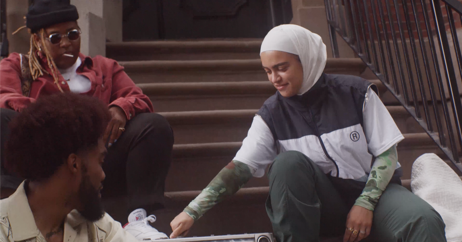 Premo, OOMPA and Walae jamming to music on a brownstone doorstep | Nicolas Andrew Visuals